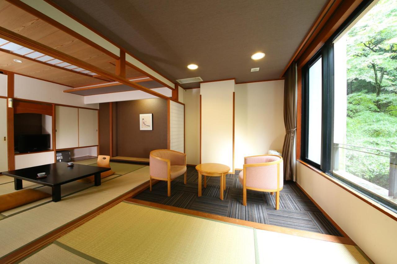 Ooedo Onsen Monogatari Ikaho Hotel Shibukawa Exterior photo